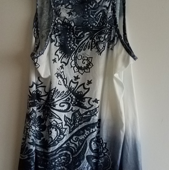 Tunic - Picture 2 of 3